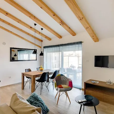 Apartment Ellmar *