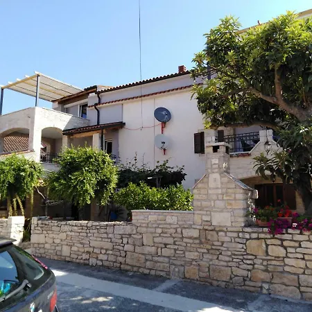 Apartment Ellmar